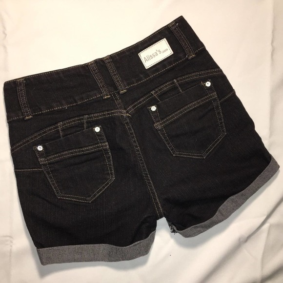 Alissa’s Jeans Highrise Cuff Stretch Denim Shorts - Picture 14 of 16